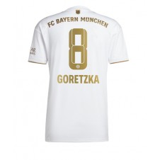 Bayern Munich Leon Goretzka #8 Bortedrakt 2022-23 Kortermet